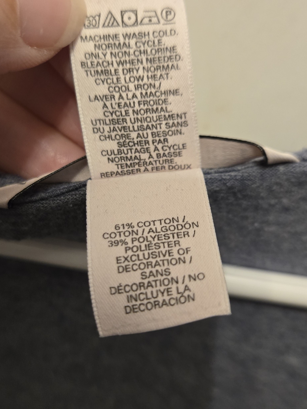 Victoria's Secret Heather V-Neck Sleep Shirt with VS Emblem - Picture 4 of 4
